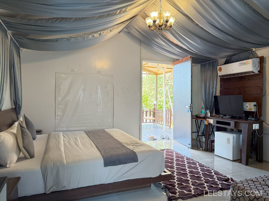 plunge pool cottage room near aamby valley Lonavala-13